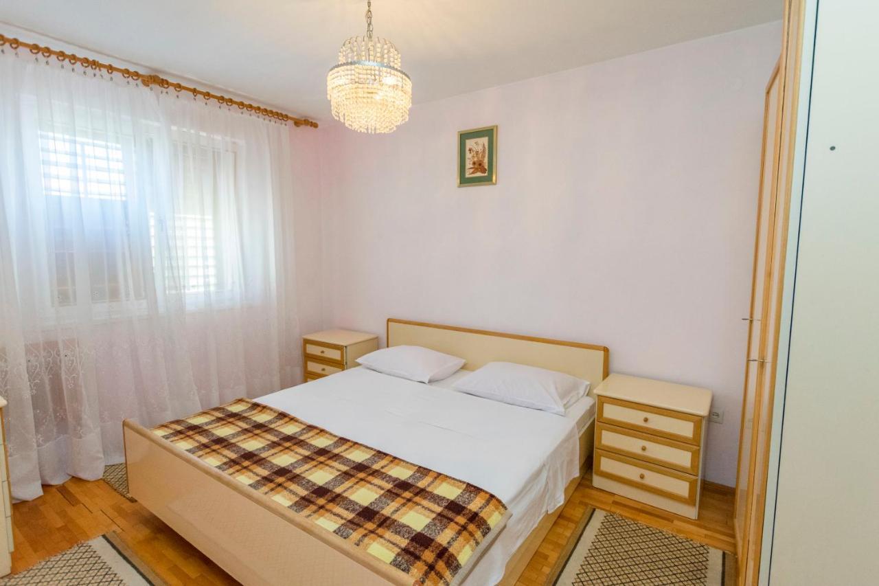 Apartment Smiljan Primošten Exterior foto